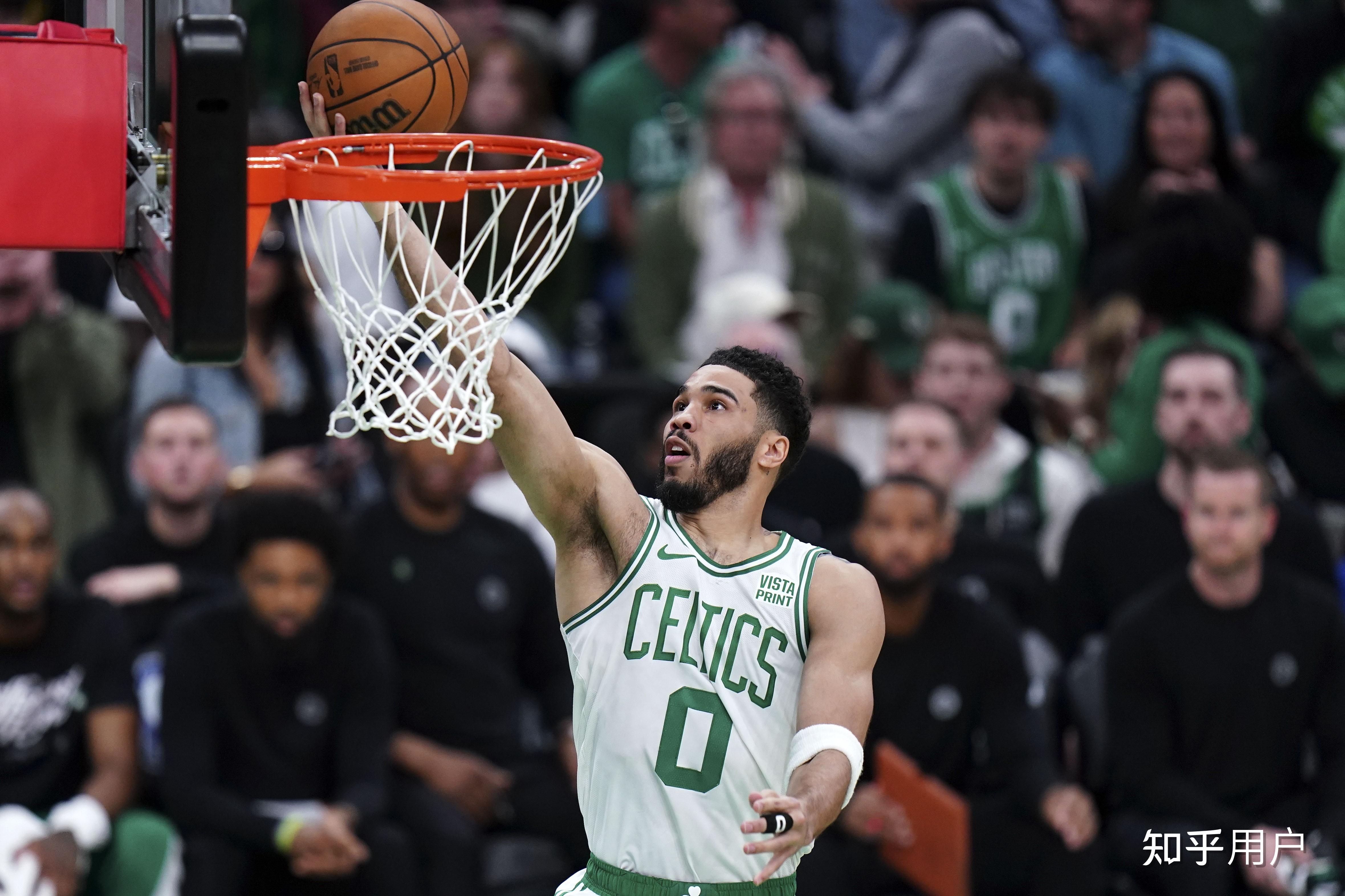 九游体育怎么买球-NBA总决赛赛程吃紧；波士顿凯尔特人加时末段扳平良机；话题不断；更衣室氛围转暖的简单介绍