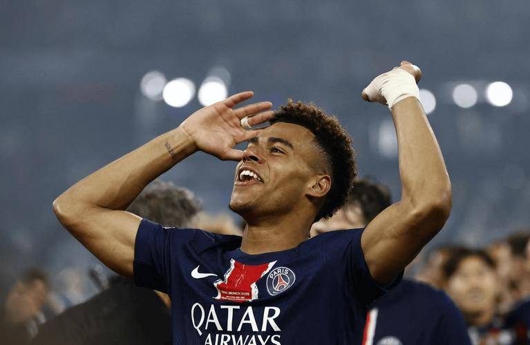 加时末段法甲焦点战，拉齐奥外线爆发，气氛紧张，更衣室氛围转暖的简单介绍