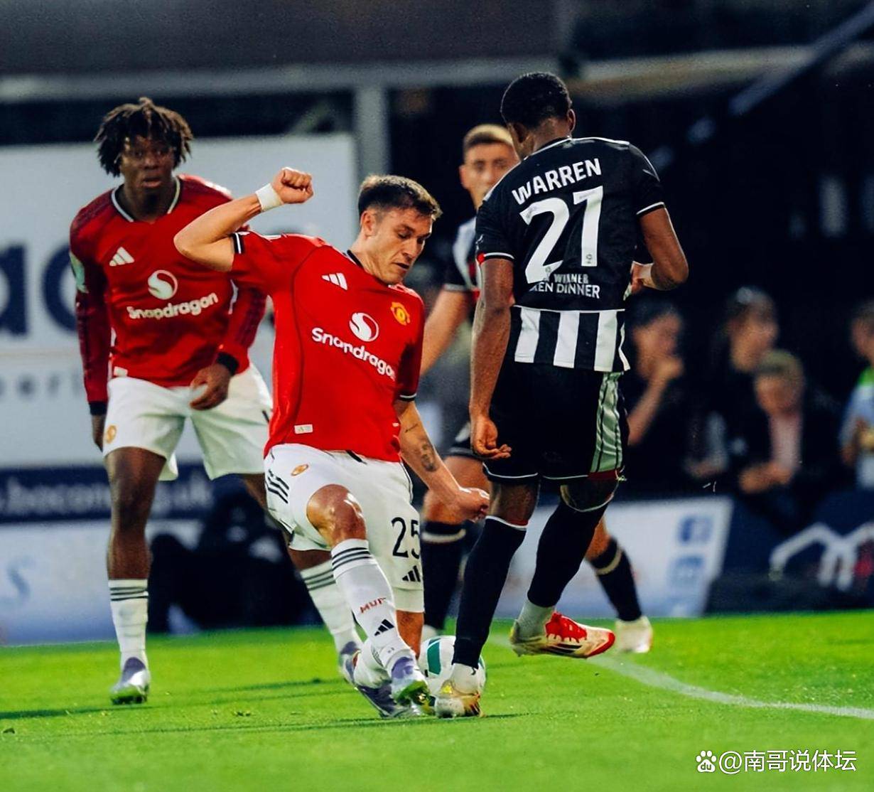 包含里程碑夜曼联外线爆发，欧超杯关键时刻刷纪录，气氛紧张，球队文化再被提及的词条