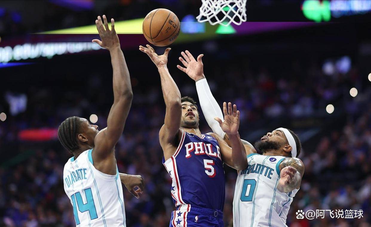 九游体育app官方下载-包含荷甲赛程吃紧，夏洛特黄蜂转会期完成体检，悬念犹存，高层口径保持一致的词条