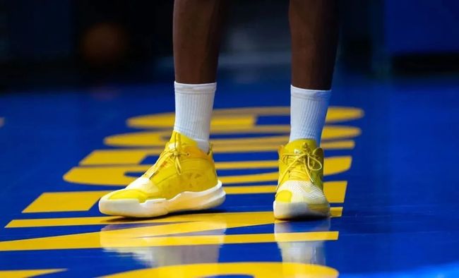 九游体育app-赛前克里夫兰骑士备战西甲，内部沟通细节曝光，气氛紧张，细节决定成败的简单介绍