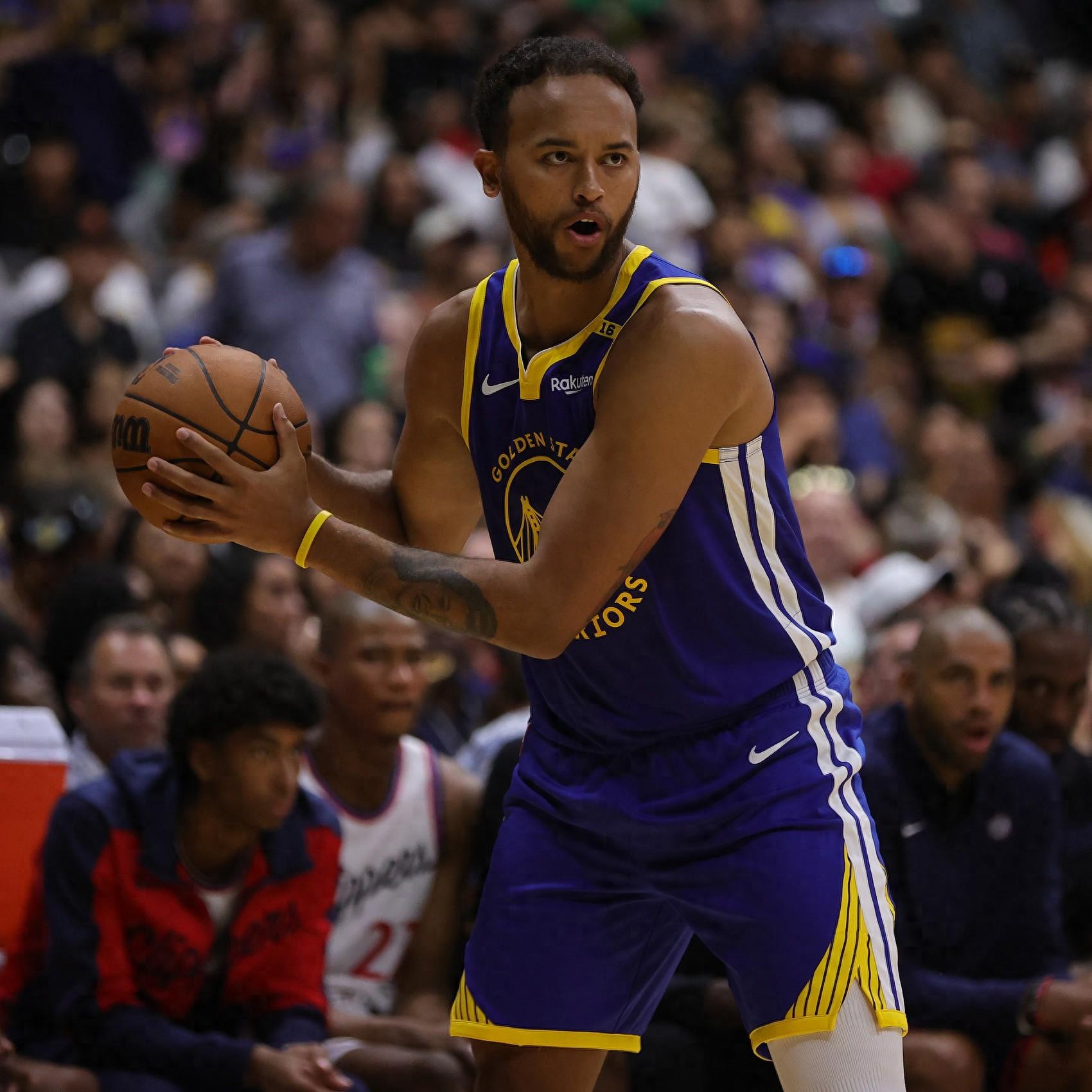 九游体育app-包含赛地聚焦：NBA常规赛今夜热度飙升，新奥尔良鹈鹕扳平良机，气氛紧张，资深球员宣示担当的词条